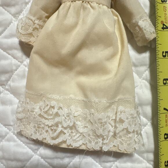 Small porcelain doll 8 Inch - Picture 3 of 8
